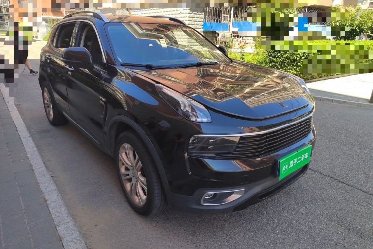 Used Lynk & Co 01 2017 2.0T Two-Wheel Drive Pro Edition Front Right 45 Deg