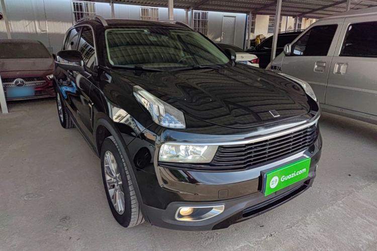 Used Lynk & Co 01 2017 2.0T Two-Wheel-Drive Version Front Right 45 Deg