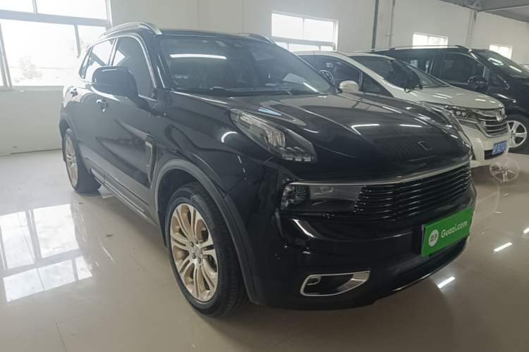 Used Lynk & Co 01 2017 2.0T Two-Wheel Drive Pro Edition Front Right 45 Deg