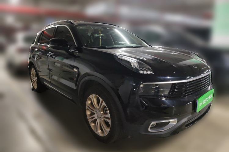 Used Lynk & Co 01 2017 2.0T Two-Wheel Drive Pro Edition Front Right 45 Deg