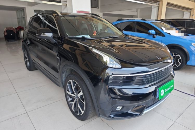 Used Lynk & Co 01 2017 2.0T Four-Wheel Drive Pro Edition Front Right 45 Deg