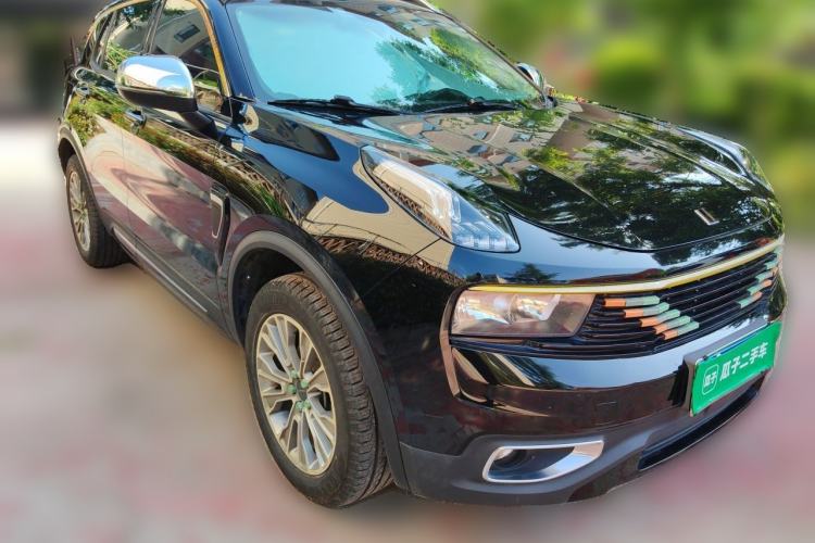 Used Lynk & Co 01 2017 2.0T Two-Wheel-Drive Version Front Right 45 Deg