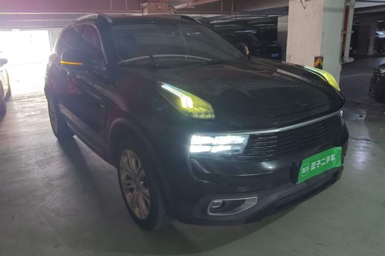 Used Lynk & Co 01 2017 2.0T Two-Wheel Drive Pro Edition Front Right 45 Deg