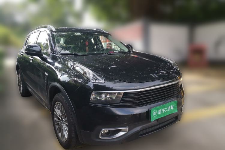 Used Lynk & Co 01 2017 2.0T Two-Wheel-Drive Version Front Right 45 Deg