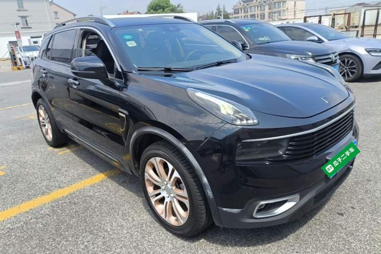 Used Lynk & Co 01 2017 2.0T Two-Wheel Drive Pro Edition Front Right 45 Deg