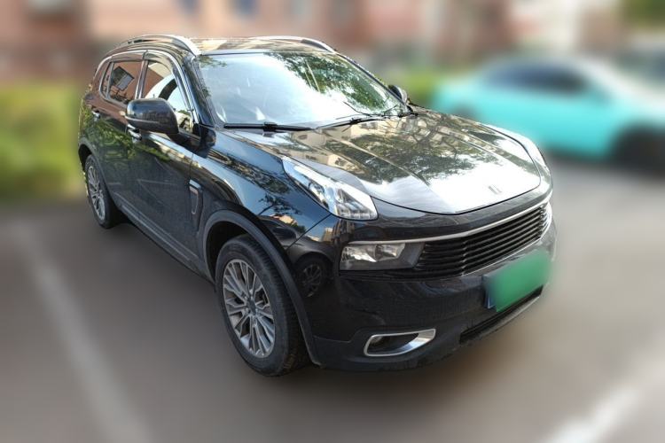 Used Lynk & Co 01 2017 2.0T Two-Wheel-Drive Version Front Right 45 Deg