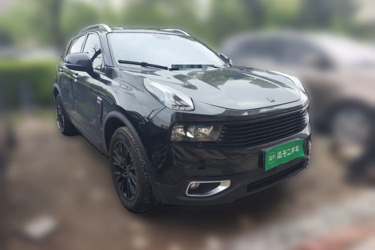 Used Lynk & Co 01 2017 2.0T Two-Wheel-Drive Version Front Right 45 Deg