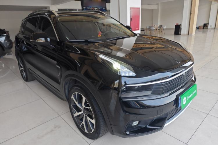 Used Lynk & Co 01 2017 2.0T Four-Wheel Drive Pro Edition Front Right 45 Deg