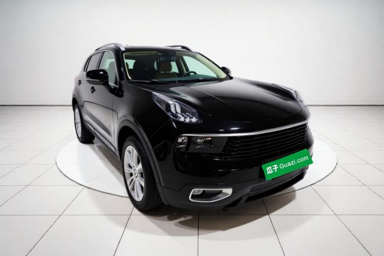 Used Lynk & Co 01 2017 2.0T Two-Wheel Drive Pro Edition Front Right 45 Deg