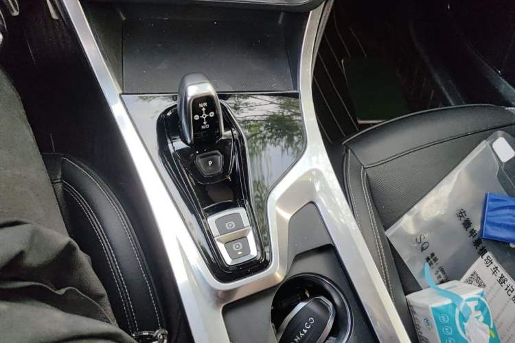 Used Lynk & Co 01 2017 2.0T Two-Wheel Drive Pro Edition Gear Lever