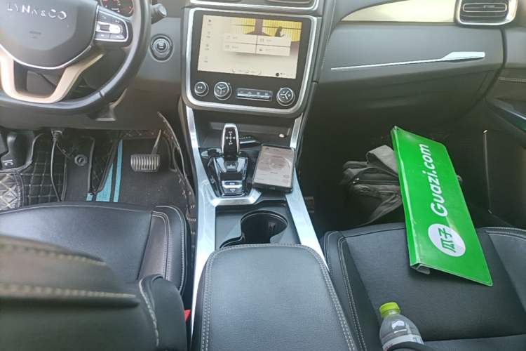 Used Lynk & Co 01 2017 2.0T Two-Wheel Drive Pro Edition Gear Lever