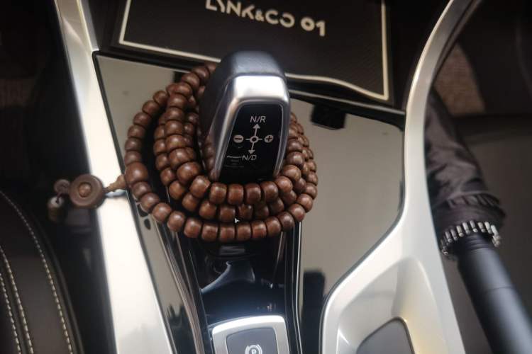 Used Lynk & Co 01 2017 2.0T Two-Wheel Drive Pro Edition Gear Lever