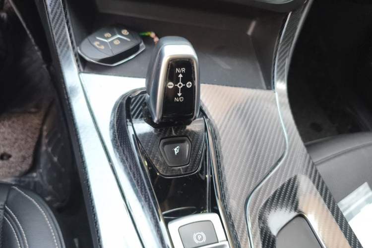 Used Lynk & Co 01 2017 2.0T Two-Wheel Drive Pro Edition Gear Lever