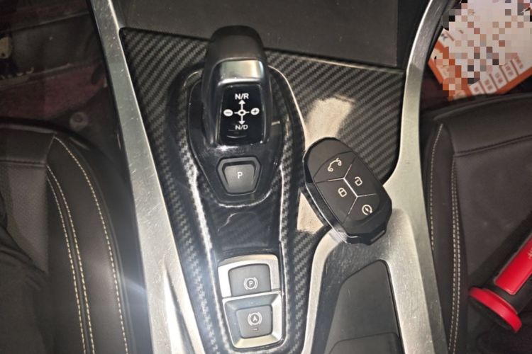 Used Lynk & Co 01 2017 2.0T Two-Wheel Drive Pro Edition Gear Lever