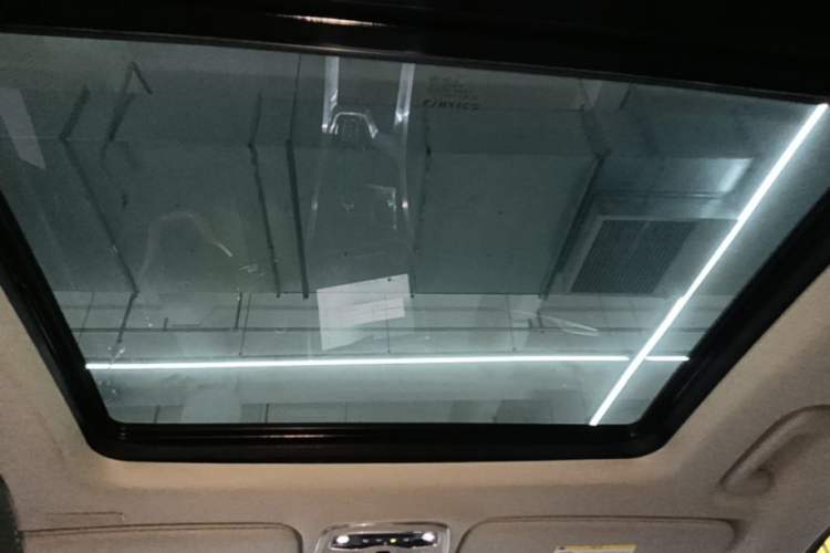 Used Lynk & Co 01 2017 2.0T Two-Wheel Drive Pro Edition Headliner