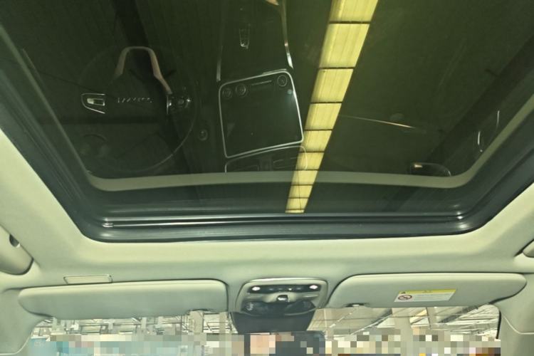 Used Lynk & Co 01 2017 2.0T Two-Wheel Drive Pro Edition Headliner