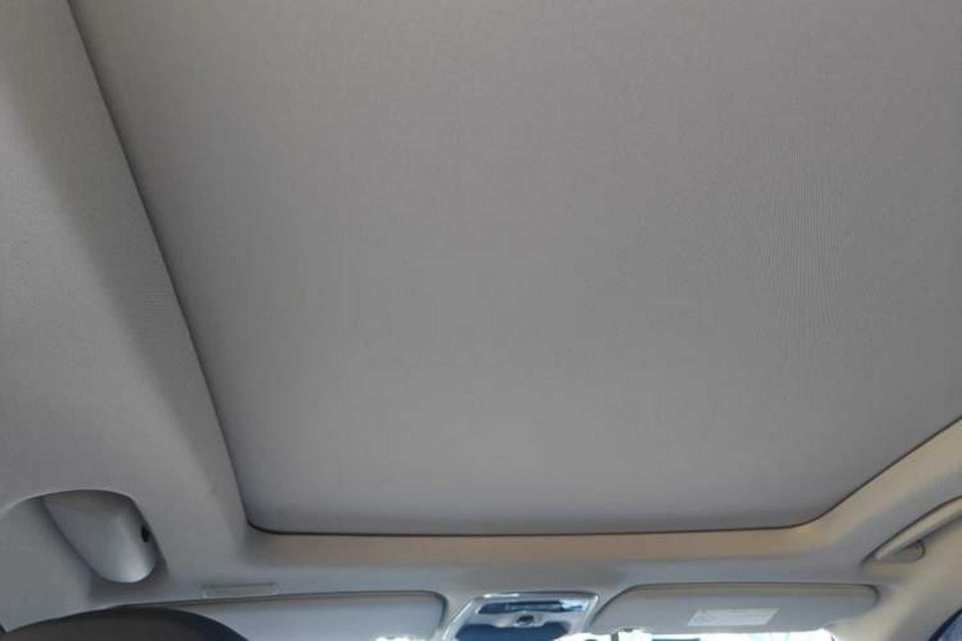 Used Lynk & Co 01 2017 2.0T Two-Wheel Drive Pro Edition Headliner