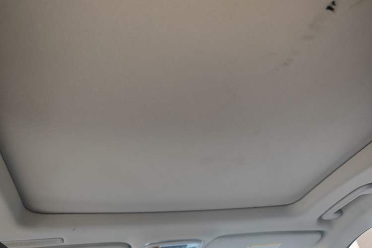 Used Lynk & Co 01 2017 2.0T Four-Wheel Drive Pro Edition Headliner