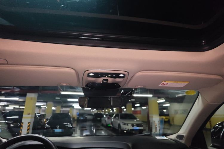 Used Lynk & Co 01 2017 2.0T Two-Wheel Drive Pro Edition Headliner