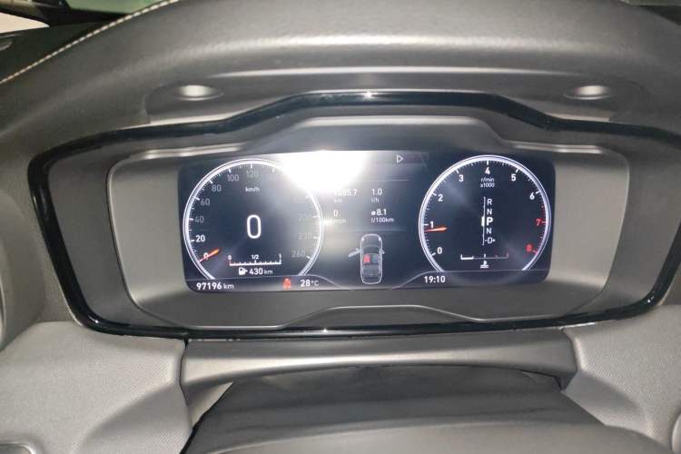 Used Lynk & Co 01 2017 2.0T Two-Wheel Drive Pro Edition Instrument Cluster