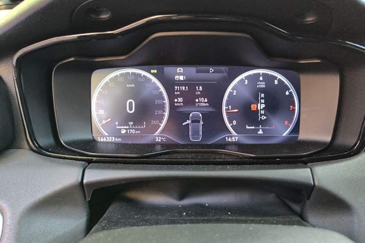 Used Lynk & Co 01 2017 2.0T Two-Wheel Drive Pro Edition Instrument Cluster