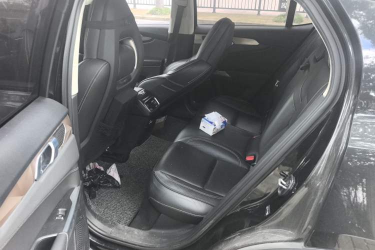 Used Lynk & Co 01 2017 2.0T Two-Wheel Drive Pro Edition Interior 4