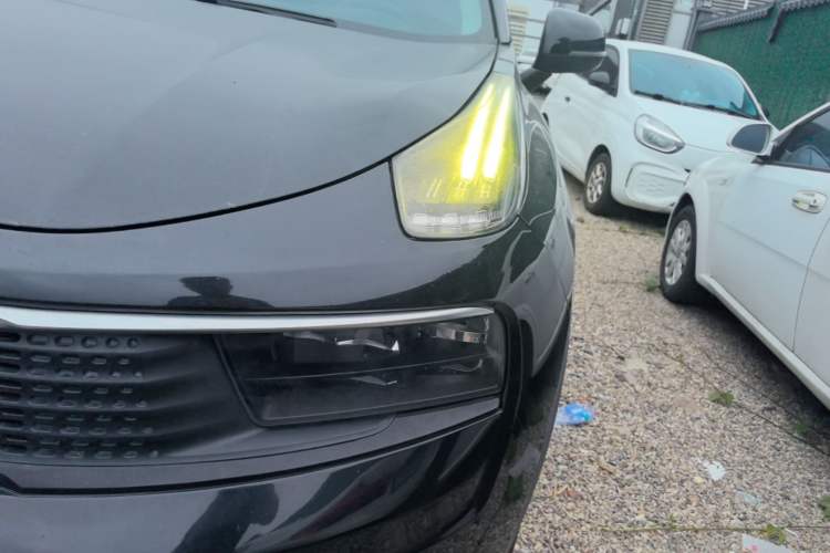 Used Lynk & Co 01 2017 2.0T Four-Wheel Drive Pro Edition Left Front Headlight