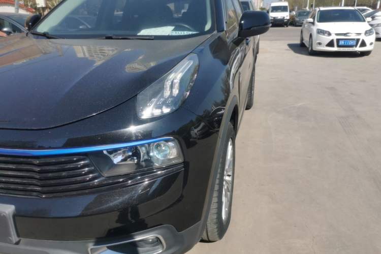 Used Lynk & Co 01 2017 2.0T Two-Wheel-Drive Version Left Front Headlight