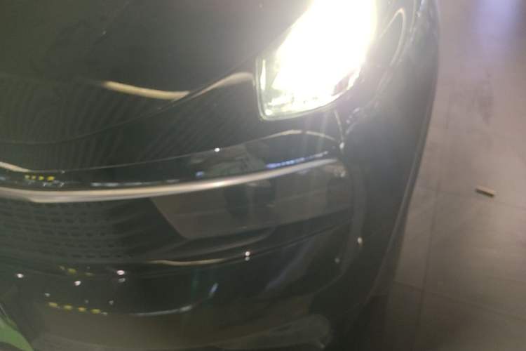Used Lynk & Co 01 2017 2.0T Four-Wheel Drive Pro Edition Left Front Headlight