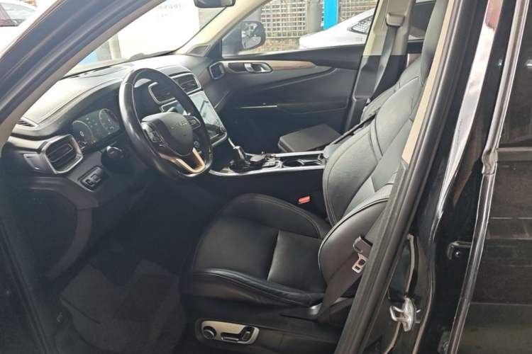 Used Lynk & Co 01 2017 2.0T Two-Wheel Drive Pro Edition Left Front Seat