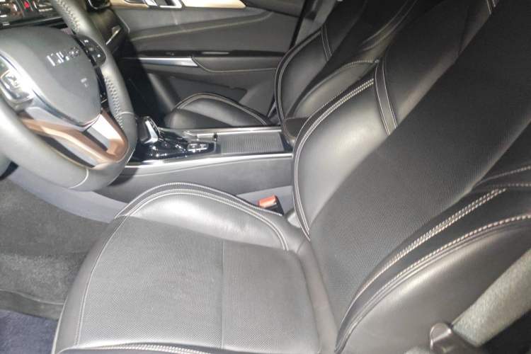 Used Lynk & Co 01 2017 2.0T Two-Wheel Drive Pro Edition Left Front Seat