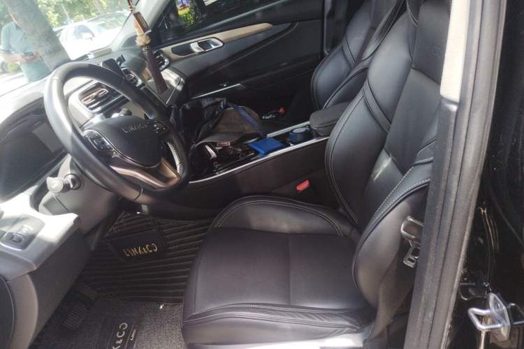 Used Lynk & Co 01 2017 2.0T Two-Wheel Drive Pro Edition Left Front Seat
