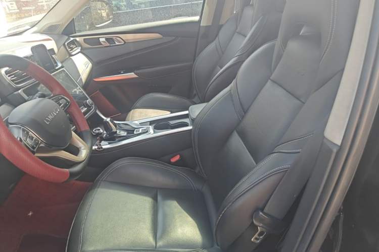 Used Lynk & Co 01 2017 2.0T Two-Wheel Drive Pro Edition Left Front Seat