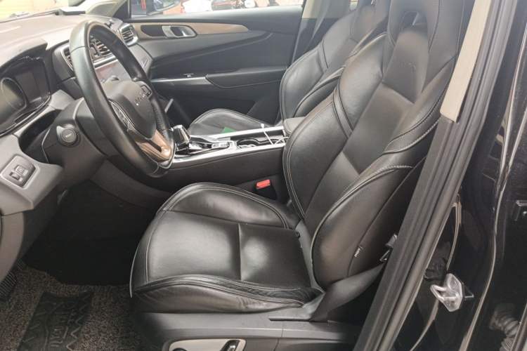 Used Lynk & Co 01 2017 2.0T Two-Wheel Drive Pro Edition Left Front Seat