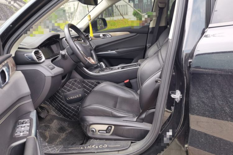 Used Lynk & Co 01 2017 2.0T Two-Wheel Drive Pro Edition Left Front Seat