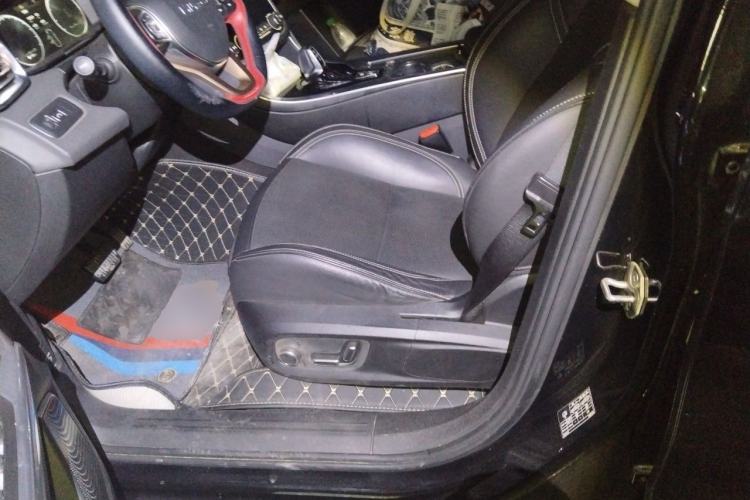 Used Lynk & Co 01 2017 2.0T Two-Wheel Drive Pro Edition Left Front Seat