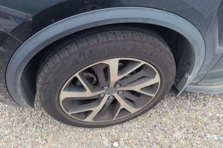 Used Lynk & Co 01 2017 2.0T Four-Wheel Drive Pro Edition Left Front Wheel Hub