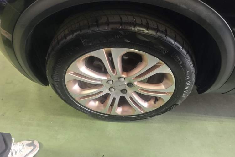 Used Lynk & Co 01 2017 2.0T Two-Wheel Drive Pro Edition Left Front Wheel Hub