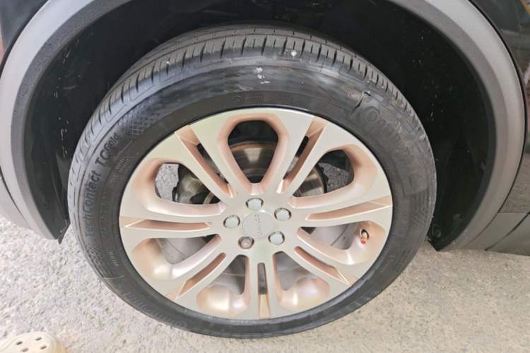 Used Lynk & Co 01 2017 2.0T Two-Wheel Drive Pro Edition Left Front Wheel Hub