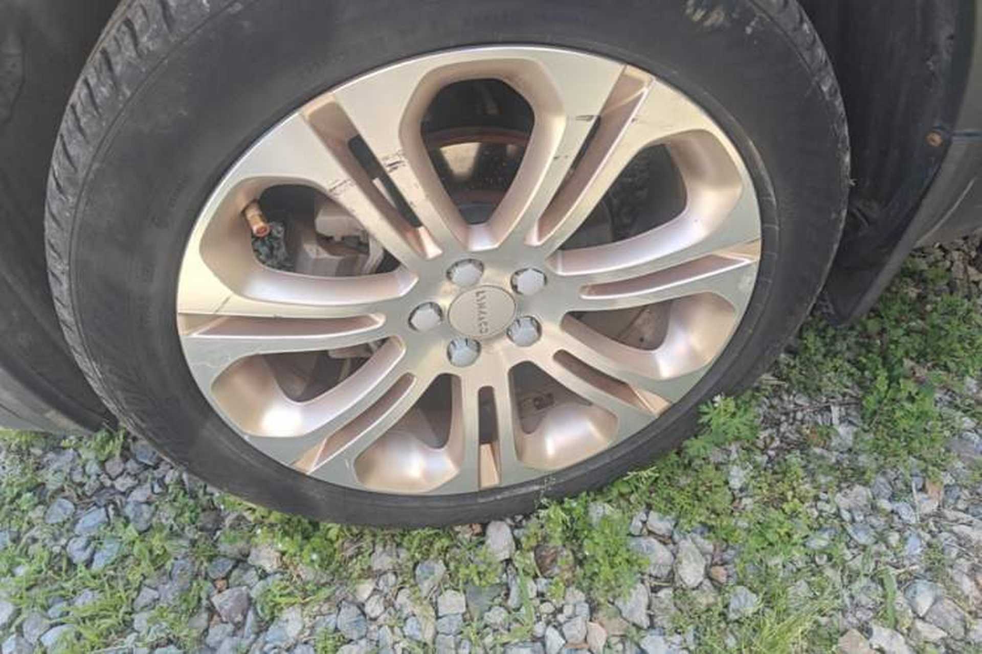 Used Lynk & Co 01 2017 2.0T Two-Wheel Drive Pro Edition Left Front Wheel Hub