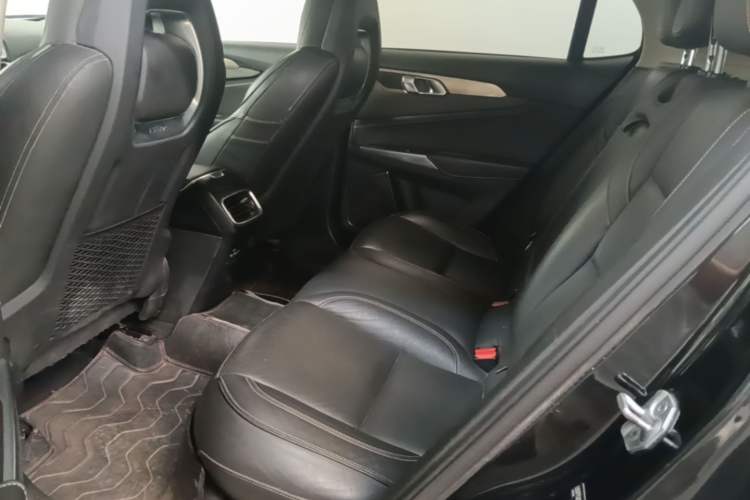 Used Lynk & Co 01 2017 2.0T Two-Wheel Drive Pro Edition Left Rear Seat