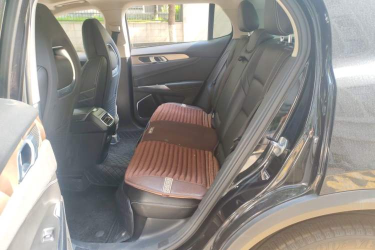 Used Lynk & Co 01 2017 2.0T Two-Wheel-Drive Version Left Rear Seat