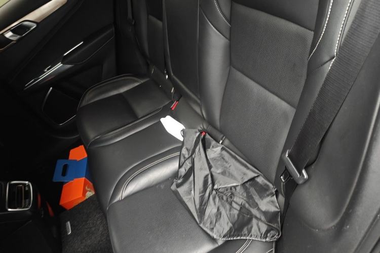 Used Lynk & Co 01 2017 2.0T Two-Wheel Drive Pro Edition Left Rear Seat
