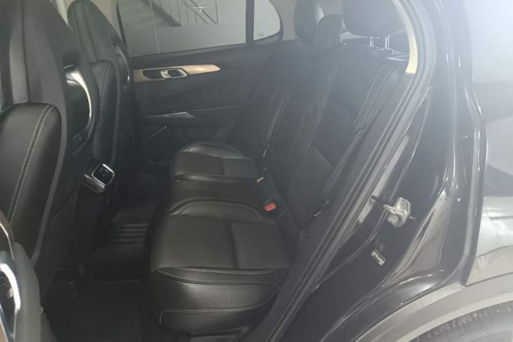 Used Lynk & Co 01 2017 2.0T Two-Wheel Drive Pro Edition Left Rear Seat