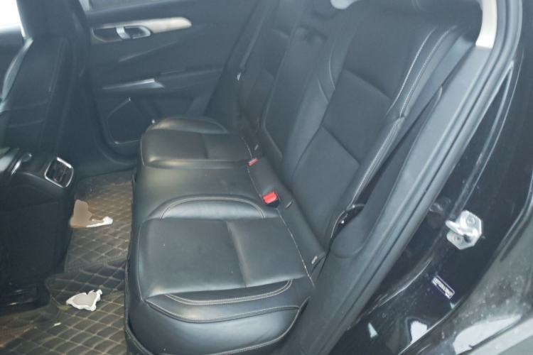 Used Lynk & Co 01 2017 2.0T Two-Wheel Drive Pro Edition Left Rear Seat