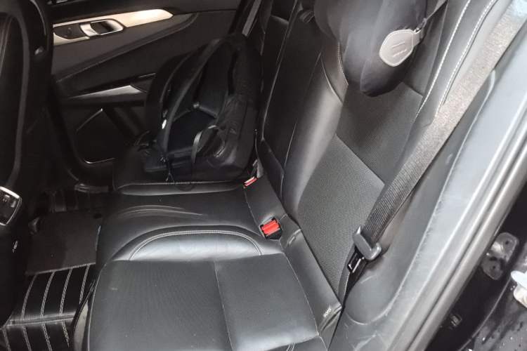 Used Lynk & Co 01 2017 2.0T Two-Wheel Drive Pro Edition Left Rear Seat