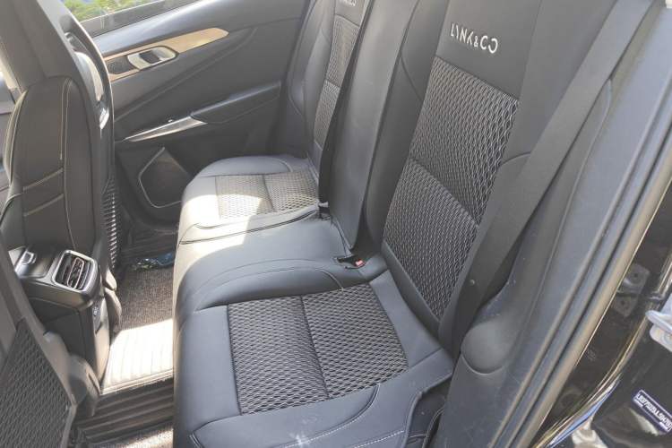 Used Lynk & Co 01 2017 2.0T Two-Wheel Drive Pro Edition Left Rear Seat