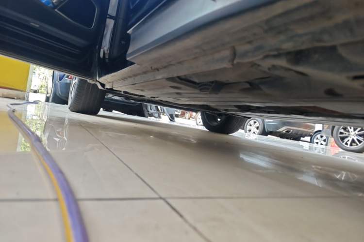 Used Lynk & Co 01 2017 2.0T Four-Wheel Drive Pro Edition Left Side Sill
