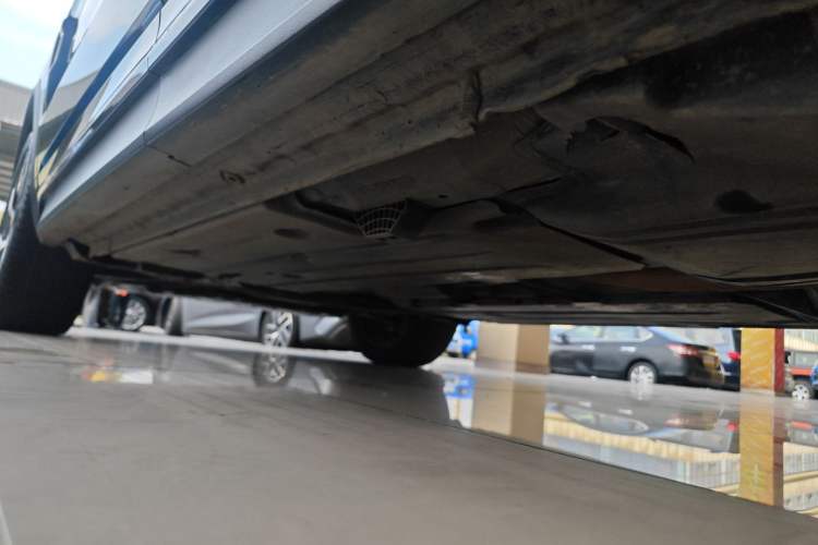Used Lynk & Co 01 2017 2.0T Four-Wheel Drive Pro Edition Left Side Sill