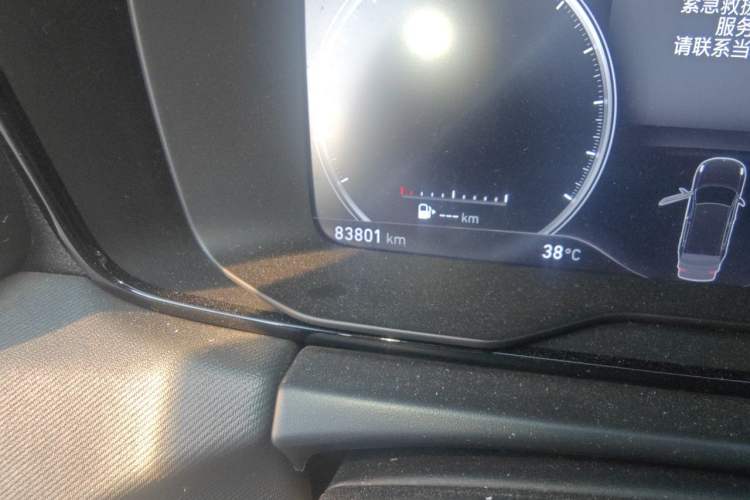 Used Lynk & Co 01 2017 2.0T Two-Wheel Drive Pro Edition Odometer Close Up
